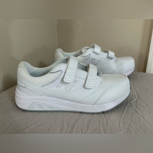 NWT New Balance 928v3 Men’s 8 / Women’s 9.5 Wide White Leather Velcro Walking - Picture 3 of 6